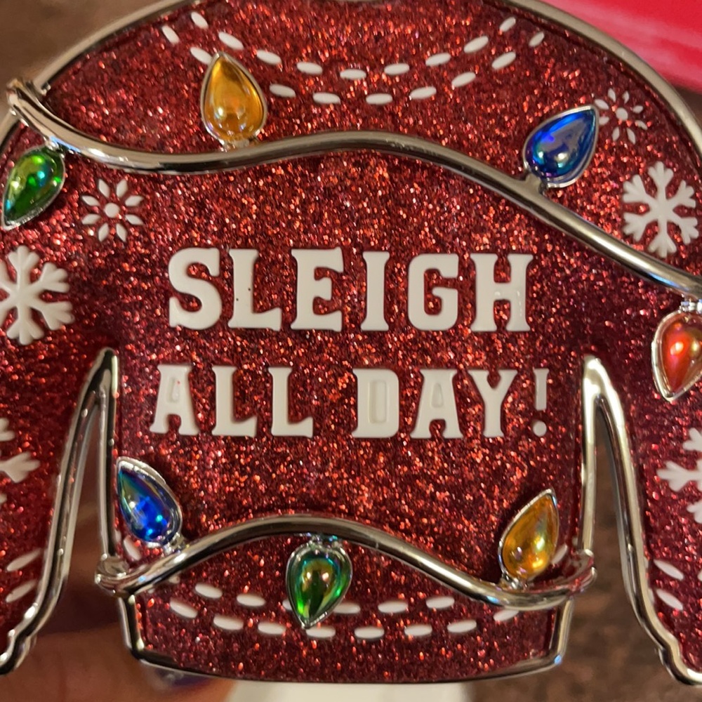 Christmas Plug In! - Picture 2 of 4